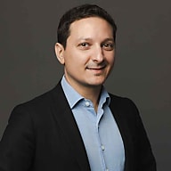 François Famliari - Sales Engineer Manager pour l'Europe du sud chez Zoom