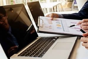 efficy élargit son offre en lançant Maxo, sa nouvelle suite CRM