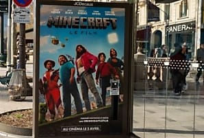 JCDecaux personnalise un Abribus pour la sortie de 'Minecraft,  [...]