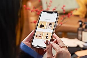 SHOPIFY