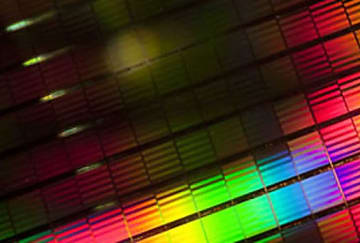 Mobilité : Intel mise sur le 14 nm pour bousculer ARM