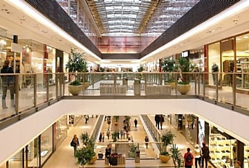 Le pass sanitaire bientôt assoupli dans les centres commerciaux