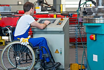 Achats de prestations de services : la solution des entreprises adaptées