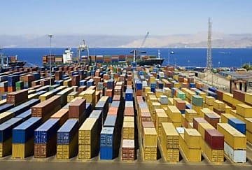 'Parmi les mesures phares : un droit de douane universel de 10 % sur tous  [...]