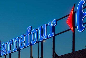 Carrefour conclut un accord avec le groupe Louis Delhaize pour acquérir les  [...]