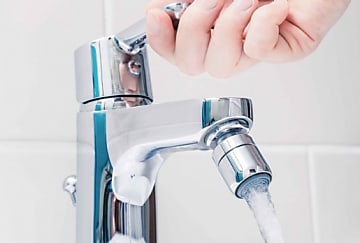 Carrefour s'engage à réduire la consommation d'eau de ses magasins