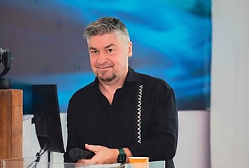 'L'Afrique s'éveille à la relation client', Charles Emmanuel Berc (Groupe Vipp)