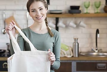 Tote bags et stylos : les indispensables pour promouvoir votre marque efficacement
