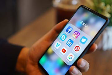 Réseaux sociaux, un canal comme les autres pour la Relation Client ?