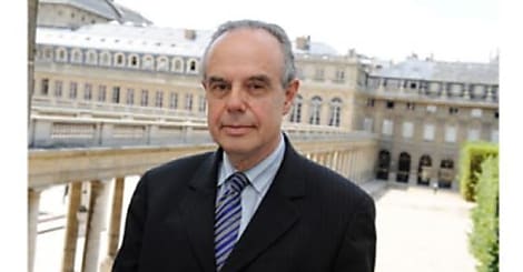 Frédéric Mitterand lance la mission sur la numérisation des bibliothèques