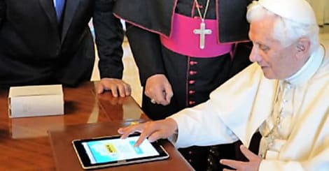Le Vatican n'échappe pas à la vague sociale : le Pape va tweeter