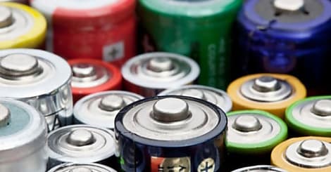 Des batteries de 0,3 mm d'épaisseur, signées NEC