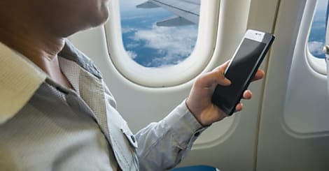 AeroMobile lance le premier réseau mobile 3G en avion