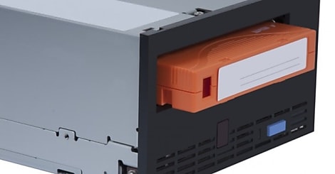 Stockage : IBM et Fujifilm placent 220 To sur une bande magnétique