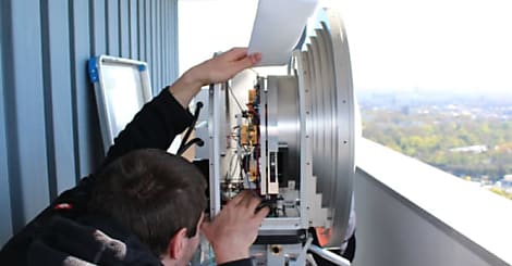 Liaison à 6 Gbit/s en ondes millimétriques sur plus de 30 km