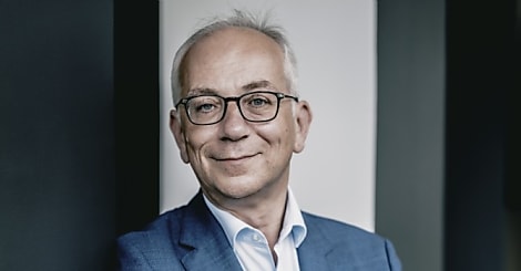 Julien Carmona, nouveau président du Crédit Mutuel Arkéa