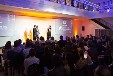 [Agenda] la 19ème édition des Trophées Ecommerce et Retail aura lieu le  [...]