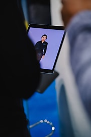 Iris peut fonctionner sur écran fixe, tablette mobile ou dans un simple navigateur web