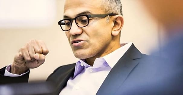 Satya Nadella bug sur l'augmentation de salaires des femmes