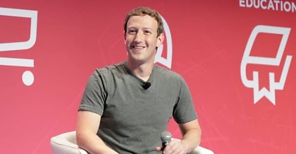 Mark Zuckerberg, CEO de Facebook, a-t-il des ambitions politiques ?