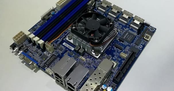 De nouveaux SoC Intel Atom pour serveurs en approche