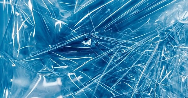 Chasse au plastique : ces entreprises qui repensent leurs emballages