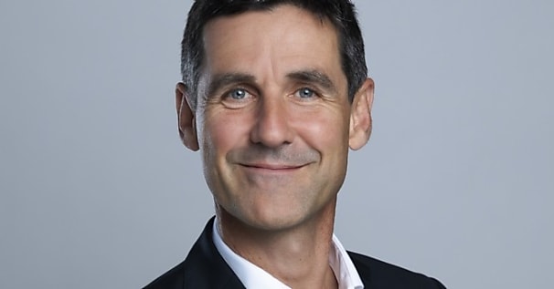 Julien Caraux (La Poste) : 'Nos commerciaux participent activement à la transition  [...]