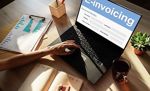 Report de la facturation électronique : quelles conséquences pour les entreprises ?