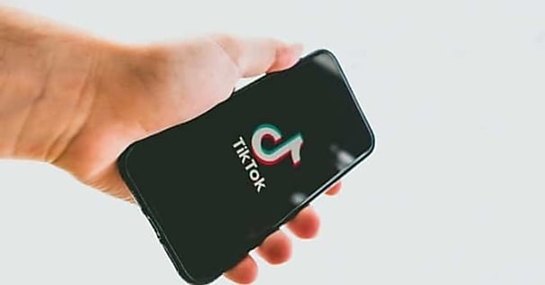 La France interdit TikTok dans ses ministères