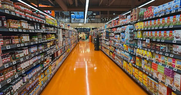 Le commerce spécialisé enregistre une légère hausse en mai