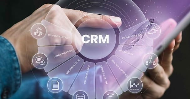 HubSpot lance un connecteur CRM avec ChatGPT