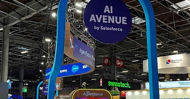 Salesforce rejoint Positive AI
