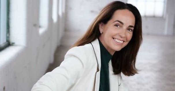 Sarah Friar, CFO d'OpenAI, fine stratège en IPO et levées de fonds à succès