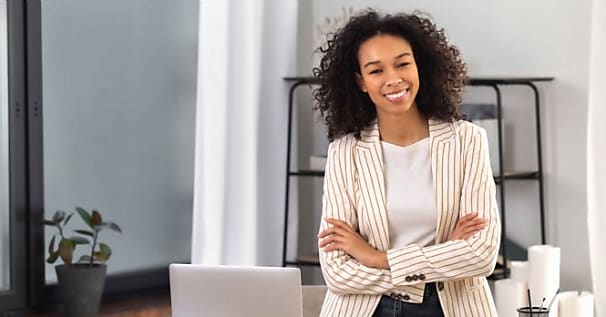 Femmes managers de transition : un leadership de l'ombre essentiel en entreprise