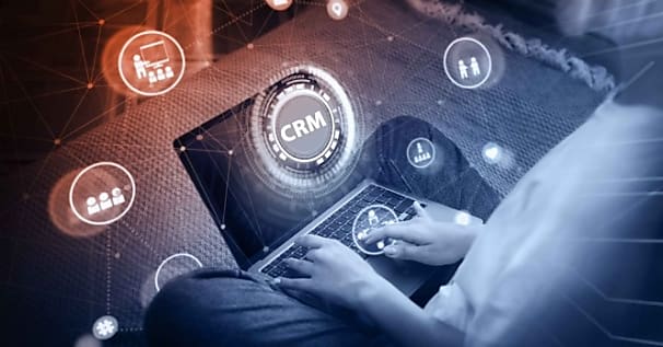 HubSpot annonce l'intégration de Claude