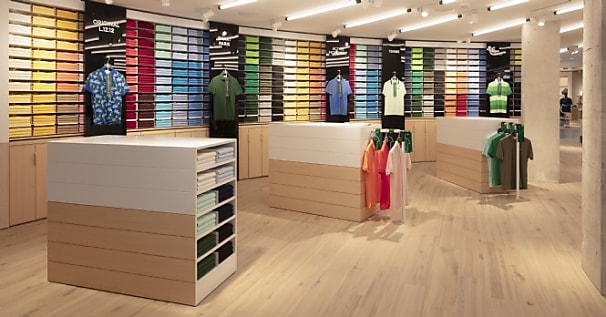 [Reportage] Lacoste en mode XXL sur les Champs-Élysées