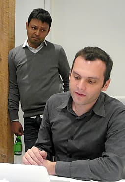 Oliver Pomel (CEO, assis) et Amit Agarwal (debout)