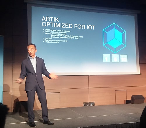 Young Sohn Artik, de Samsung Electronics, présente la plateforme Artik de développement des objets connectés.