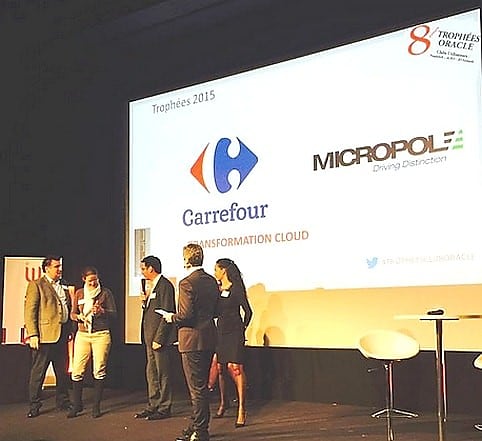 Remise du prix transformation Cloud à l'équipe Carrefour