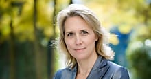 « Les centres commerciaux créent un lien social », Marie Cheval, PDG de Carmila