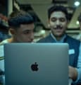 Pub : La Fnac se veut infatigable avec Apple