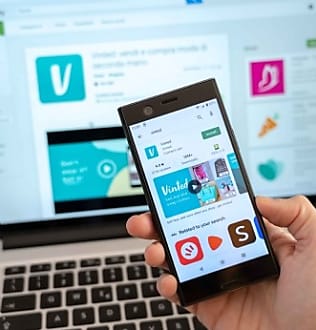 L'achat-revente : elle monte sa boîte à 17 ans grâce à Vinted !