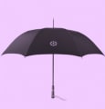 Un parapluie solidaire des combattants d'aujourd'hui et d'hier