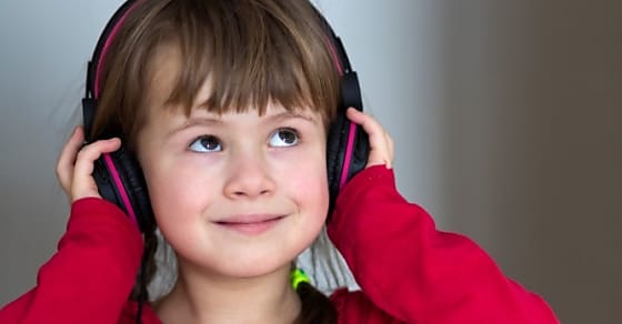 Bienvenue à Abracadaparc : Un podcast pour aider les enfants à appréhender leurs émotions