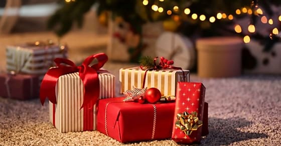 Face à l'inflation, le nombre de Français prêts à revendre leurs cadeaux de Noël s'envole en 2023