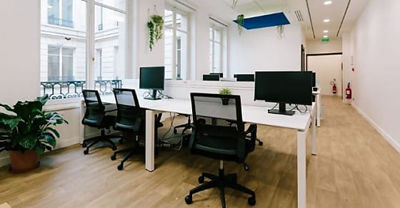 Les bureaux de Teamstarter aménagés par Bluedigo avec du mobilier de bureau reco