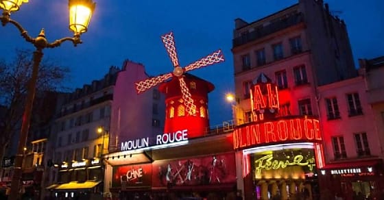 Le Moulin Rouge et sa revue « Féerie », la promesse d'une soirée inoubliable !