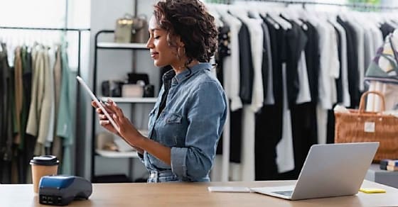 Optimiser le coût de la force de vente externalisée grâce à la notoriété et aux médias d'autorité