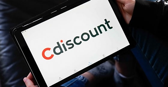 Bordeaux , Aquitaine / France - 12 12 2019 : Cdiscount logo sign on tablet scree